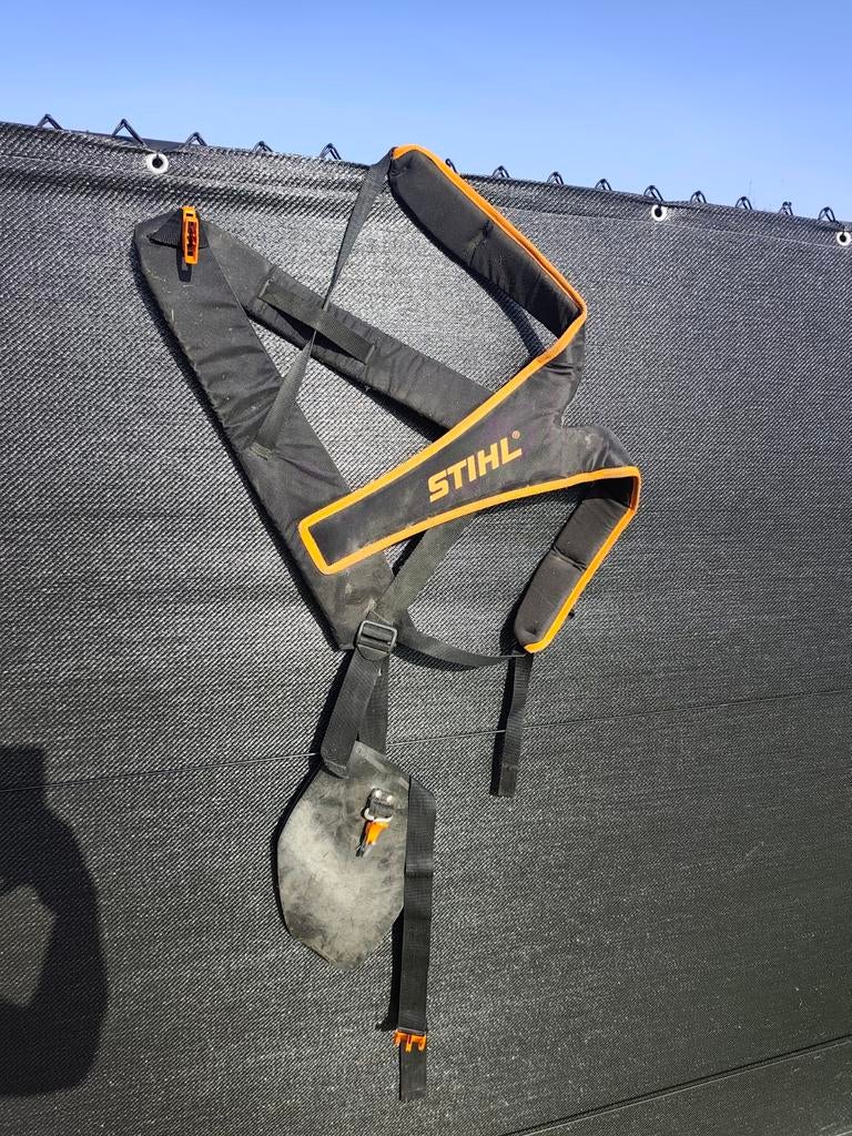 Stihl harnas, Ophalen