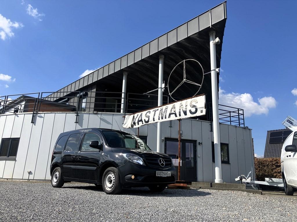 Mercedes-Benz Citan 109 CDI 11.355 € + BTW / Cruise Control, Auto's, Monovolume, Zwart, 95 pk, Zwart