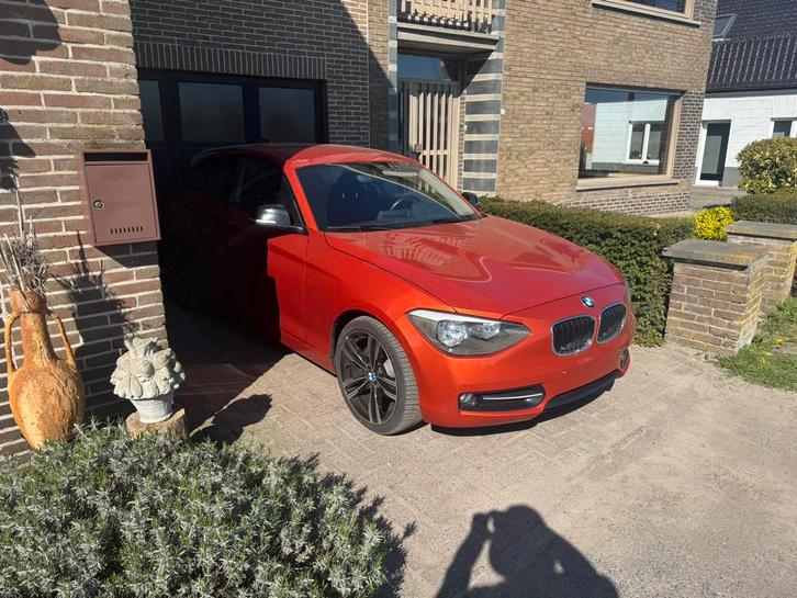 Bmw 116d 1 serie 2012 export f21 valencia orange, Autos, BMW, Particulier, Série 1, Diesel, Euro 5, Coupé, 2 portes, Boîte manuelle