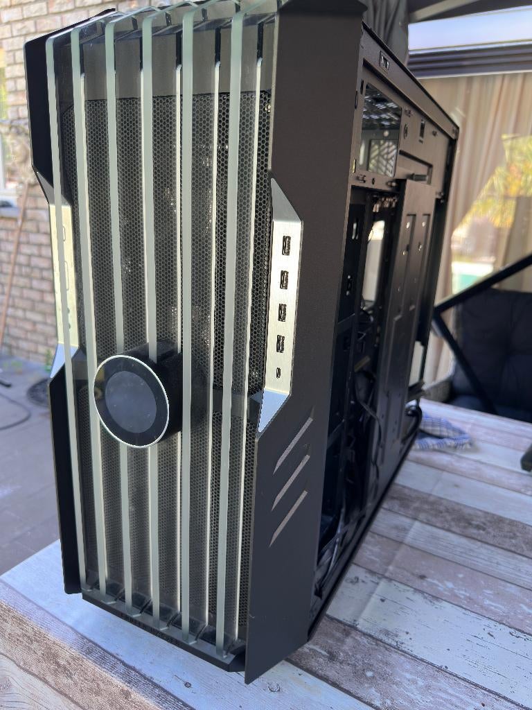 Cooler master haf 700 evo, Computers en Software, Computerbehuizingen, Ophalen, Zo goed als nieuw
