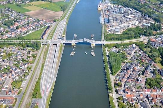 Moderne en zeer ruime woning te huur in Zelzate, Immo, Huizen te huur