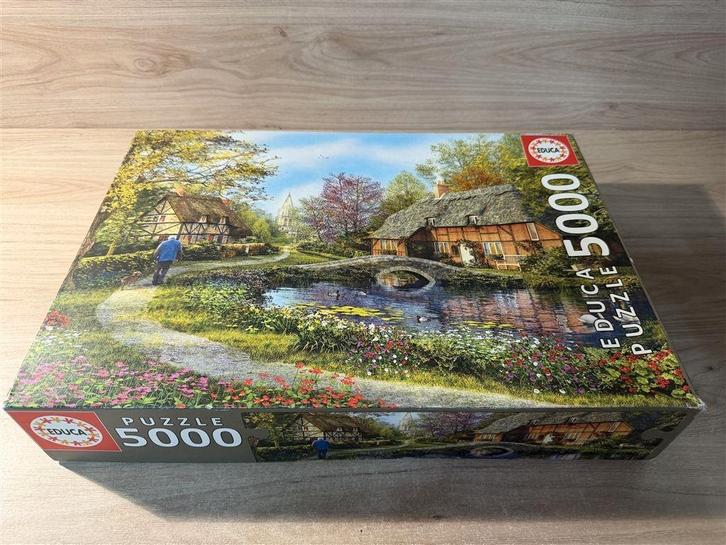 educa - meadow cottages - 5000 stuks -s6668, Hobby & Loisirs créatifs, Sport cérébral & Puzzles, Comme neuf, Envoi