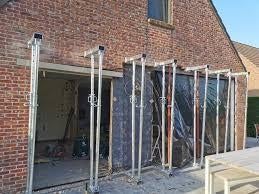 Sloopwerken en poutrel plaatsen werken.0465826053