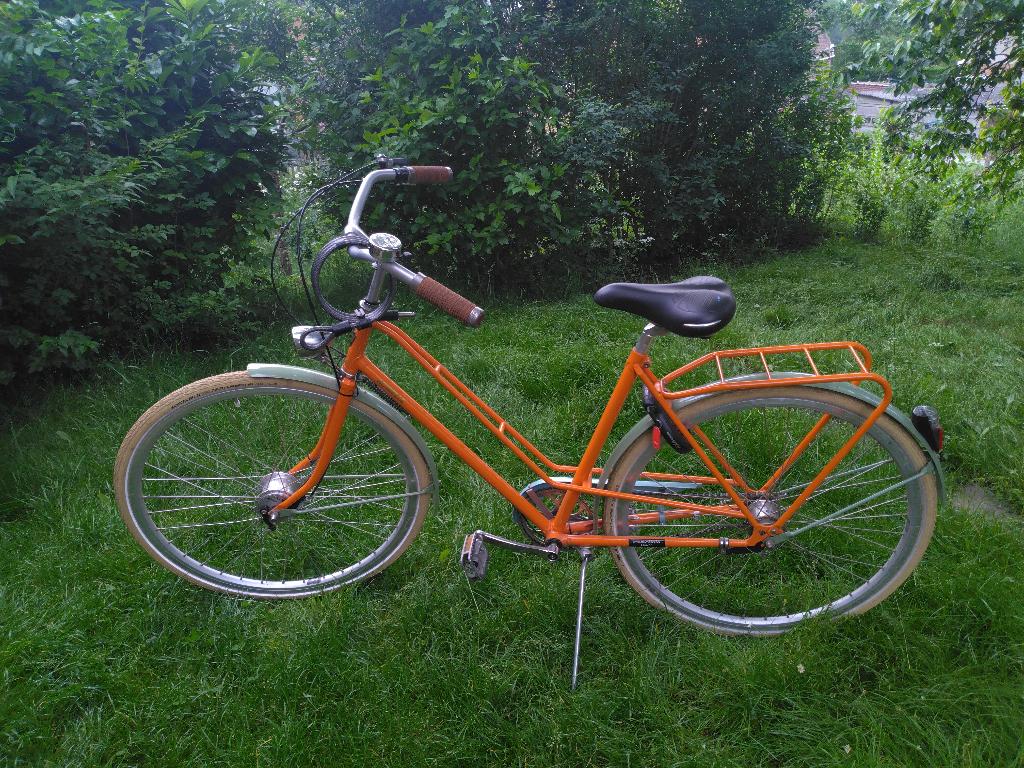 mooie oranje meisjesfiets Achielle Louise, Ophalen, Zo goed als nieuw, Achielle
