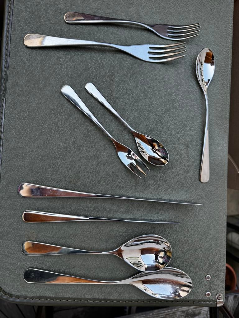 Compleet bestek serie audrey merk pintinox, Huis en Inrichting, Keuken | Bestek, Zo goed als nieuw, Ophalen of Verzenden