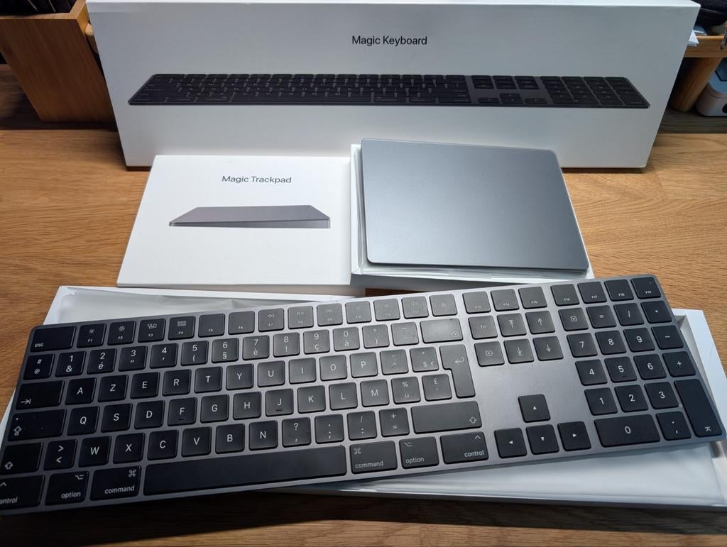 Apple Magic Keyboard + Magic Trackpad, Informatique & Logiciels, Claviers, Azerty
