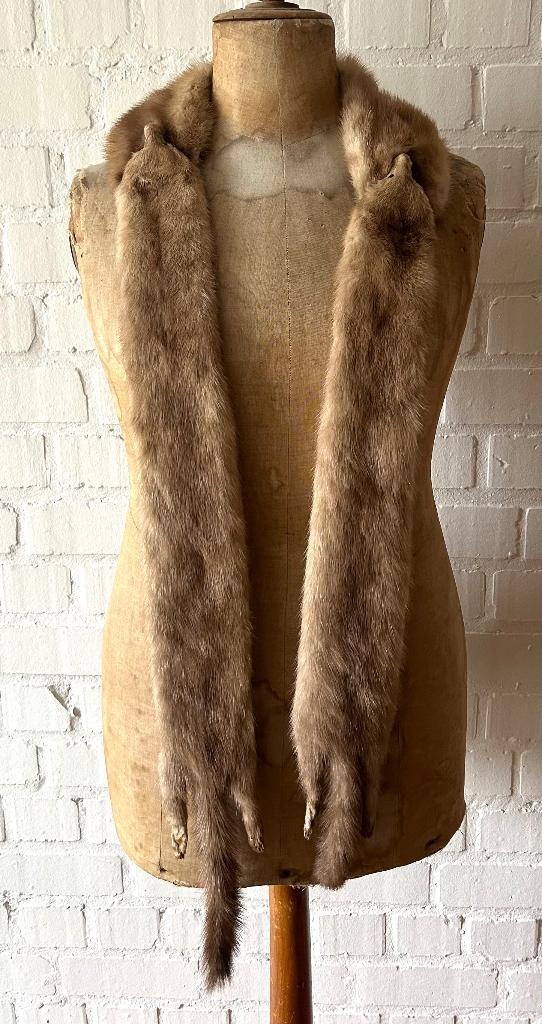 vintage sjaal bont - nerts, Vêtements | Femmes, Bonnets, Écharpes & Gants, Écharpe, Enlèvement ou Envoi