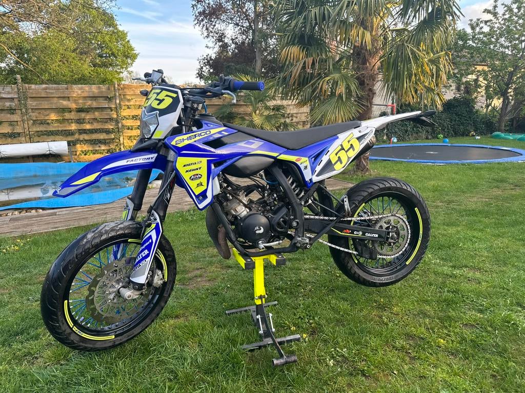 Sherco sm 50cc factory versie, Fietsen en Brommers, Brommers | Crossbrommers, Ophalen, Zo goed als nieuw