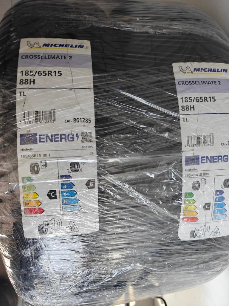 2 Nieuwe Michelin crossclimate 2 banden 185/65 R15, Autos : Pièces & Accessoires, Pneus & Jantes, Enlèvement, 4 Saisons, Pneu(s)