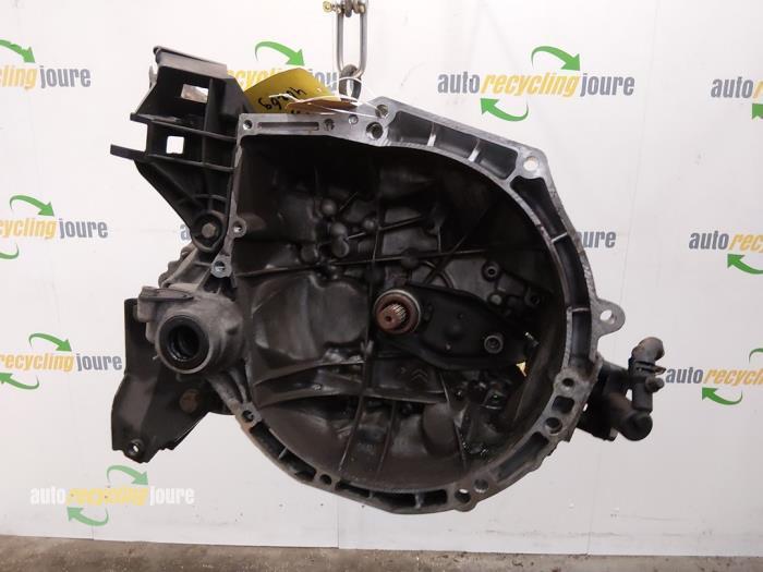 Boîte de vitesse d'un Peugeot 208, Autos : Pièces & Accessoires, Transmission & Accessoires, Peugeot, Utilisé, 3 mois de garantie