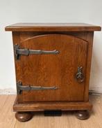 Lot de 2 tables de nuit, Enlèvement, Bois