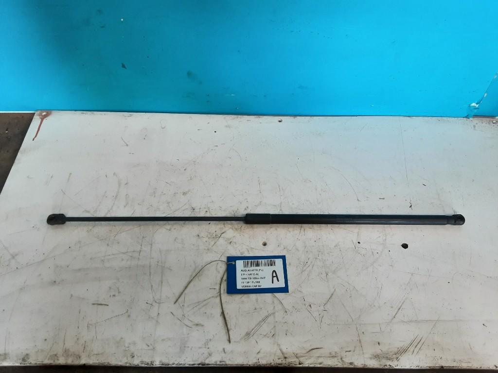 VERIN DE CAPOT Audi A3 (8P1) (01-2003/08-2012) (8P0823359B), Mevr. I. Hauben, Audi, Utilisé, Rue de l'Espoir 34 34
4030  GRIVEGNÉE, BE