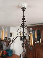 gietijzeren  luster, Enlèvement, Métal