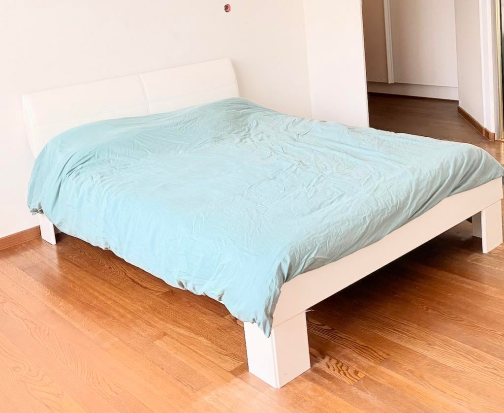 Bed 140 met matras en lattenbodem GRATIS, Enlèvement, Comme neuf