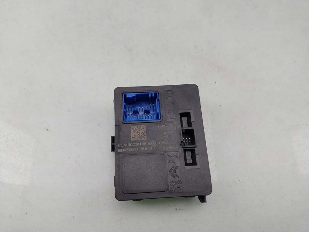 COMPUTER KACHEL Peugeot 208 II (UB / UH / UP) (01-2019/-), Gebruikt, Peugeot