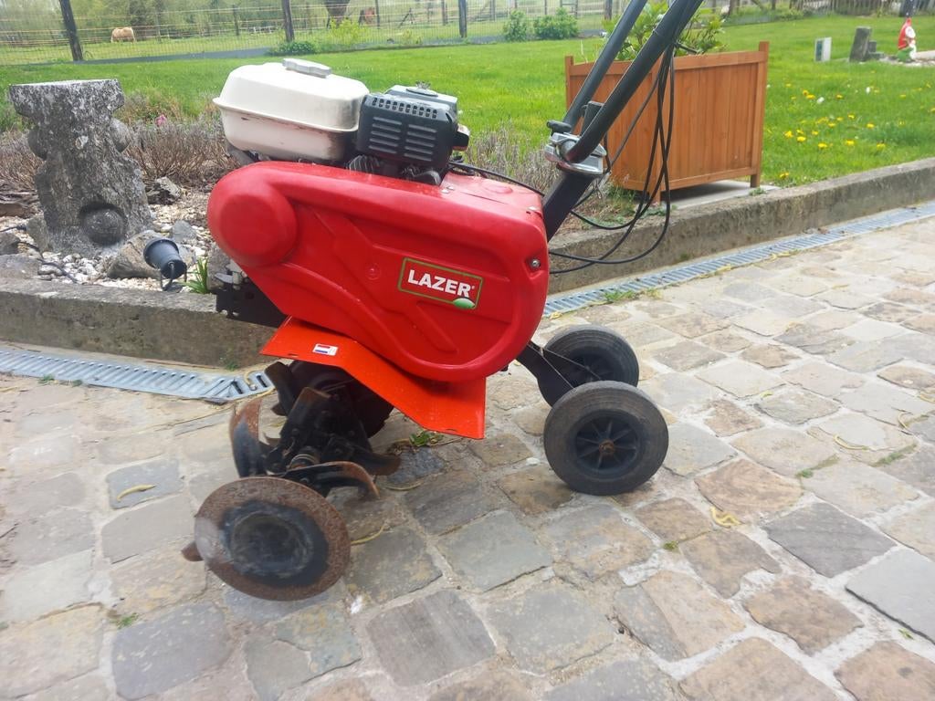 Motoculteur avec moteur Honda, Jardin & Terrasse, Outils à main, Enlèvement