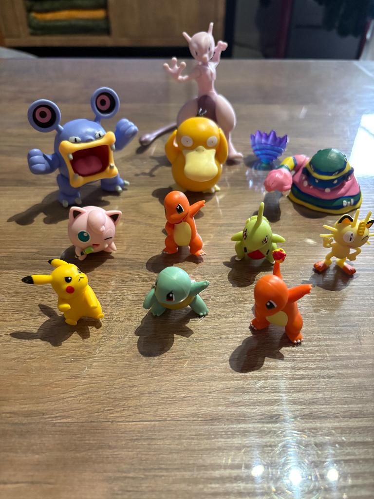 Pokémon figuren, Verzamelen, Ophalen, Zo goed als nieuw