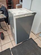 Frigo encastrable Siemens A+, Classe énergétique A ou plus économe, 85 à 120 cm, Sans bac à congélation, Enlèvement