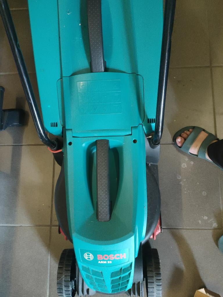 Electrische grasmachine, Tuin en Terras, Ophalen, Gebruikt, Elektrische grasmaaier, Opvangbak