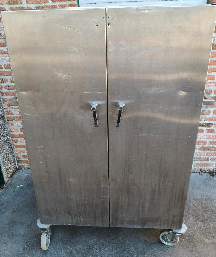armoire en acier inoxydable sur roulettes avec 4 portes,, Articles professionnels, Agriculture | Outils, Enlèvement