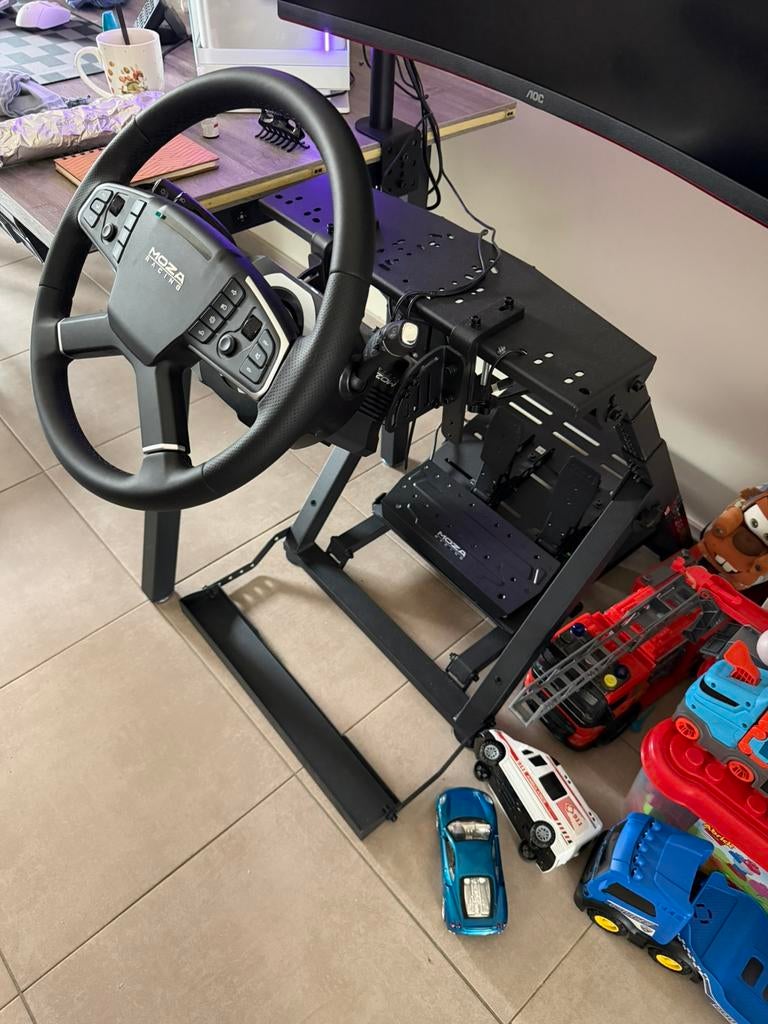 Moza r5 trucking bundle+stalks+stand+scherm, Computers en Software, Joysticks, Ophalen, Zo goed als nieuw