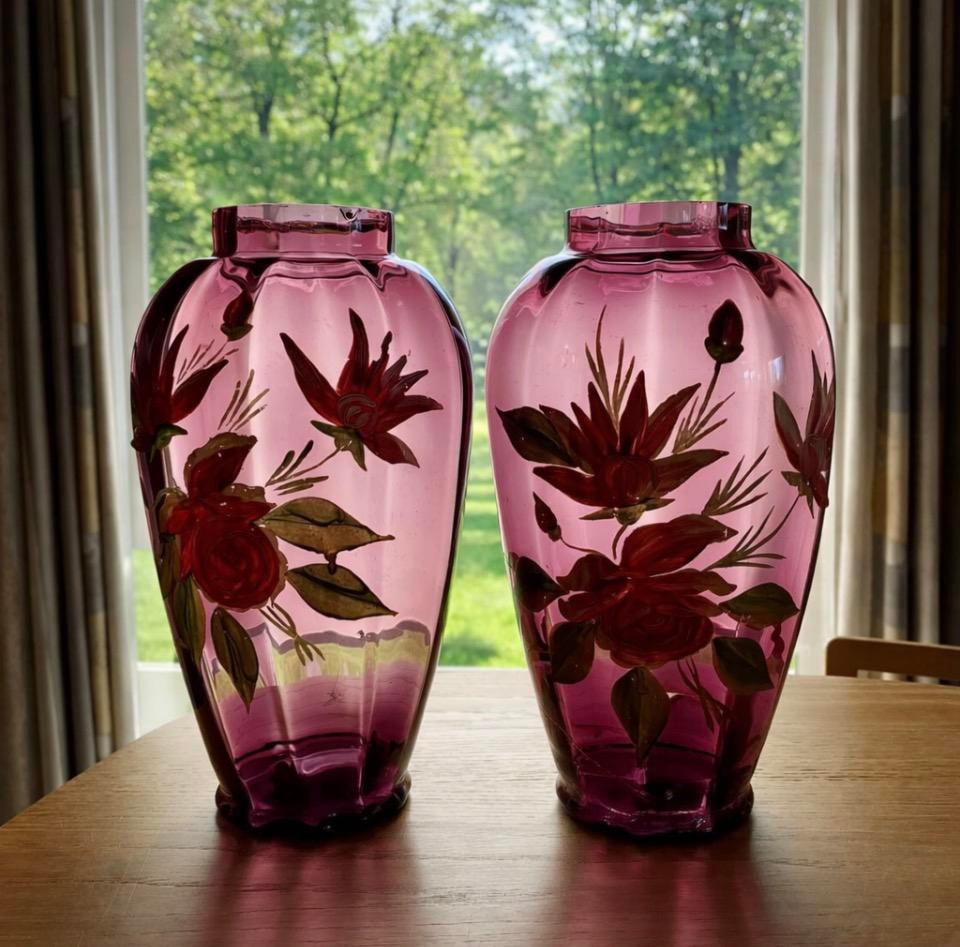 Twee handbeschilderde glazen vazen uit de jaren ’50, Antiquités & Art, Antiquités | Vases, Enlèvement