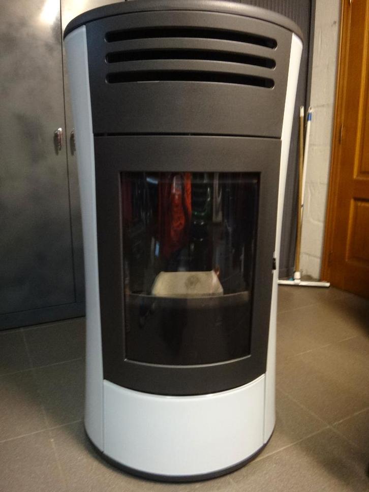 Poêle à pellets Edilkamin 11KW, Maison & Meubles, Poêles, Comme neuf, Autoportant, Poêle à granulés, Autres carburants, Enlèvement