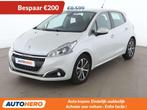 Peugeot 208 1.2 e-VTi Allure (bj 2019), Auto's, Peugeot, Stof, Gebruikt, 1199 cc, Wit