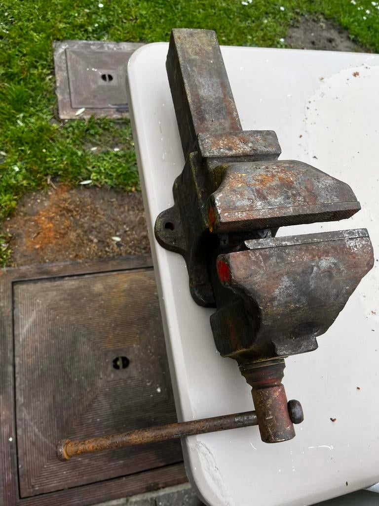 Etau, Enlèvement, Comme neuf