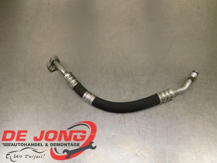 Tuyau clim d'un Mercedes Vito, 3 mois de garantie, Utilisé, -, -