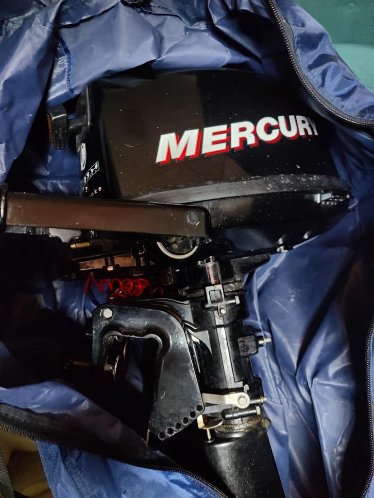 Mercury bootmotor 4T, Sports nautiques & Bateaux, Moteurs Hors-bord & In-bord, Enlèvement ou Envoi