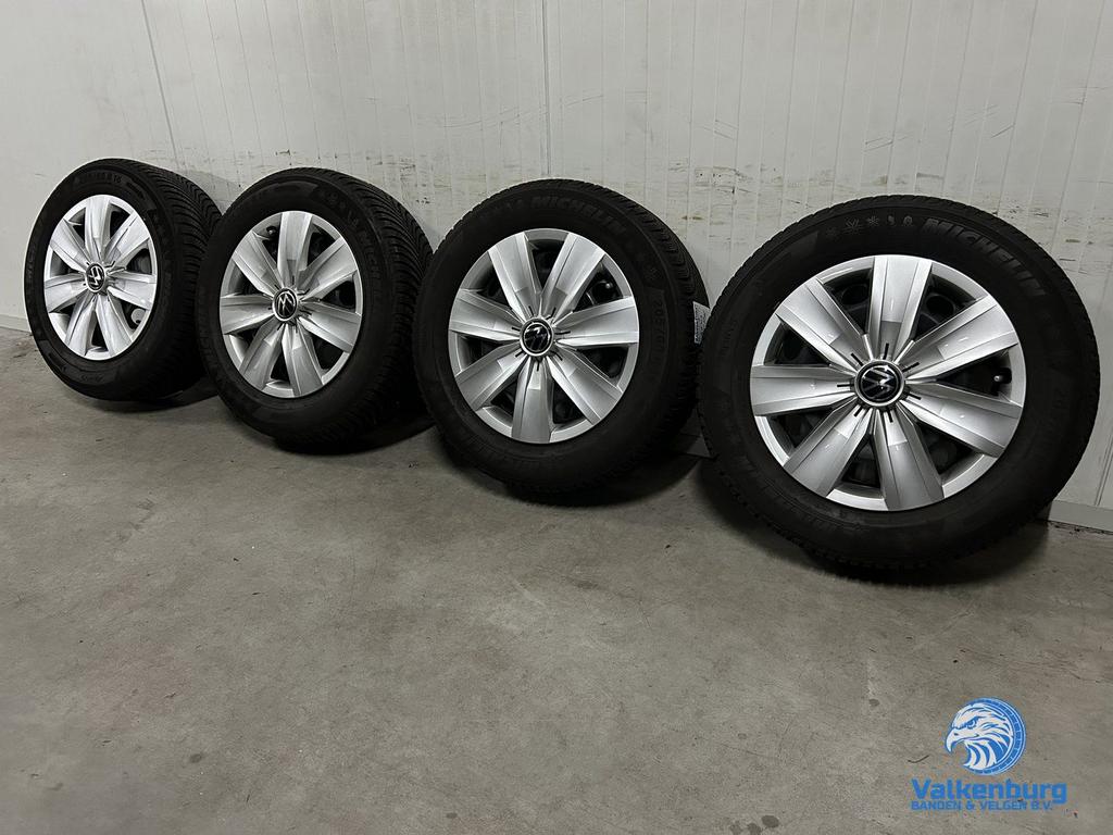 8mm! Originele Audi Q2 VW T-Roc Passat Skoda Karoq 16 inch s, Gebruikt, -, Banden en Velgen, -