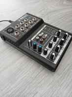 Mackie Mix5, Muziek en Instrumenten, Ophalen of Verzenden