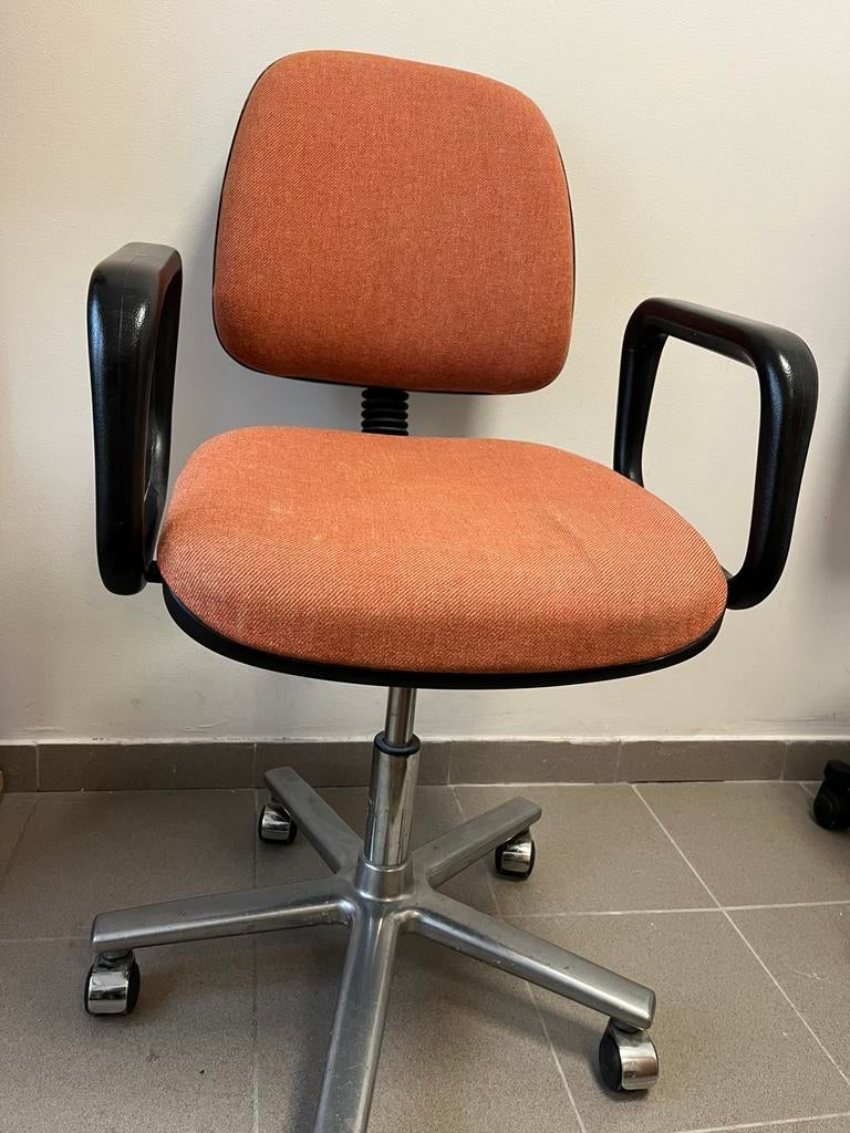 Chaise de bureau avec accoudoirs, Enlèvement, Comme neuf, Orange, Chaise de bureau