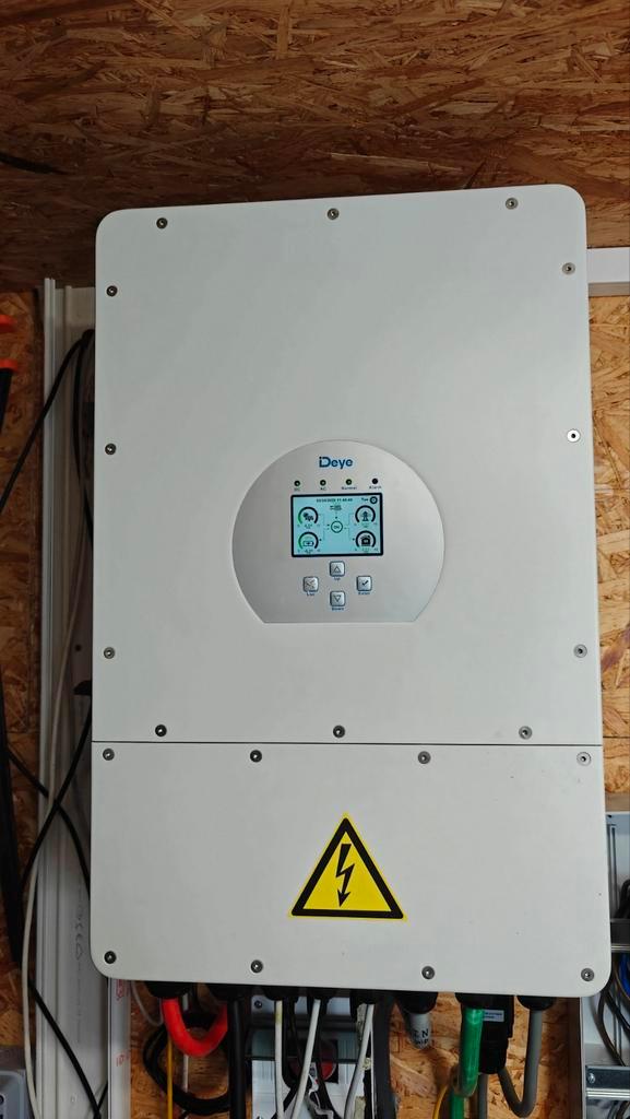 Onduleur hybride Deye SUN-10K-SG04LP3-EU, Bricolage & Construction, Panneaux solaires & Accessoires, Enlèvement