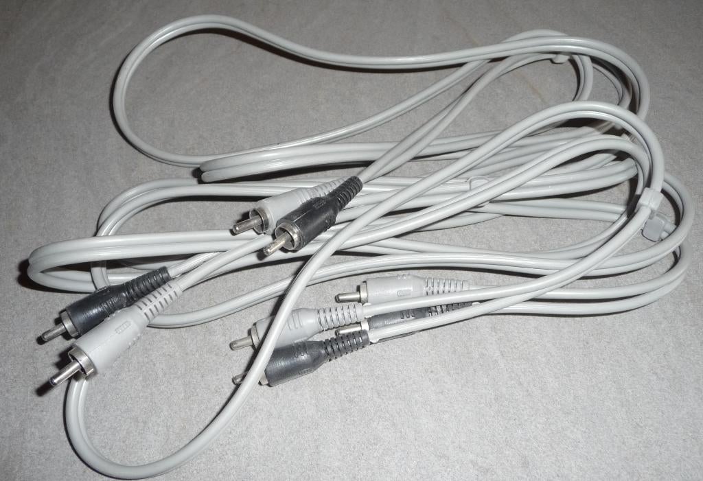 Câbles RCA stéréo 1,8 m renforcés, Audio, Tv en Foto, Audiokabels en Televisiekabels, Ophalen of Verzenden, Zo goed als nieuw