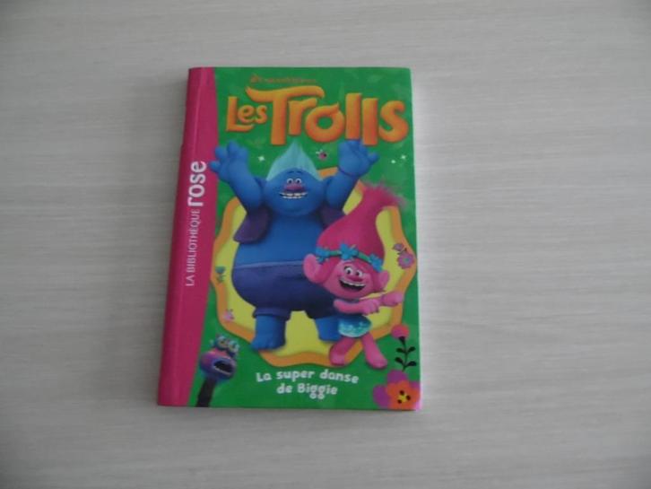 LES TROLLS       LA SUPER DANSE DE BIGGIE, Boeken, Kinderboeken | Jeugd | onder 10 jaar, Zo goed als nieuw, Fictie algemeen, Ophalen of Verzenden