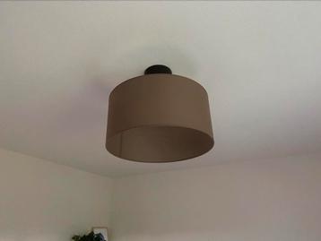 Abat jour beschikbaar voor biedingen