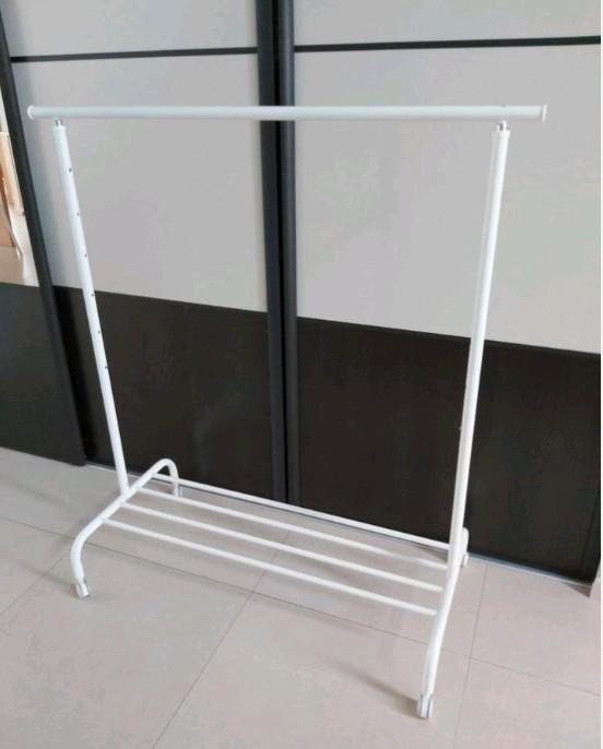 Ikea Rigga schoenenrek kledingrail en wielen, Kleding | Dames, Kledingrekken, Gebruikt, Met wielen, Ophalen
