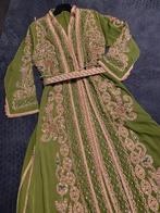 Magnifique Takchita marocaine jamais portée, Vert, Robe de mariée, Neuf