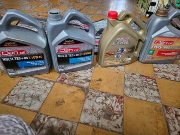 Huile moteur Dan oil/Castrol 10w30/ 5w30 beschikbaar voor biedingen