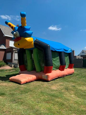 Groot springkasteel te koop beschikbaar voor biedingen