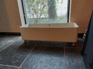 vintage plantenbak op wielen begin jaren 70 beschikbaar voor biedingen