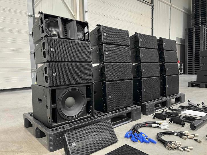 RCF powered line array: 12x HDL 6-A + 4x HDL 12-AS + rigging, Audio, Tv en Foto, Luidsprekerboxen, Gebruikt, Complete surroundset