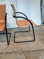 2 vintage stoelen., Huis en Inrichting, Stoelen, Ophalen, Twee, Bruin, Vintage