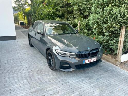 BMW 330e, Auto's, BMW, 3 Reeks, Apple Carplay, Hybride Elektrisch/Benzine, Berline, Zilver of Grijs, BTW verrekenbaar, Ophalen