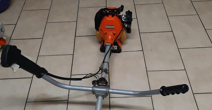 Débroussailleuse ECHO SRA 2530 qualité japonaise. Révisée !, Jardin & Terrasse, Coupe-bordures, Utilisé, Essence, 30 à 50 cm, Enlèvement