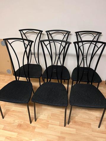 Eetkamerstoelen - zwart metaal beschikbaar voor biedingen