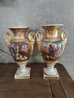 Paar vazen in empire stijl met opdruk., Antiquités & Art, Antiquités | Vases, Enlèvement