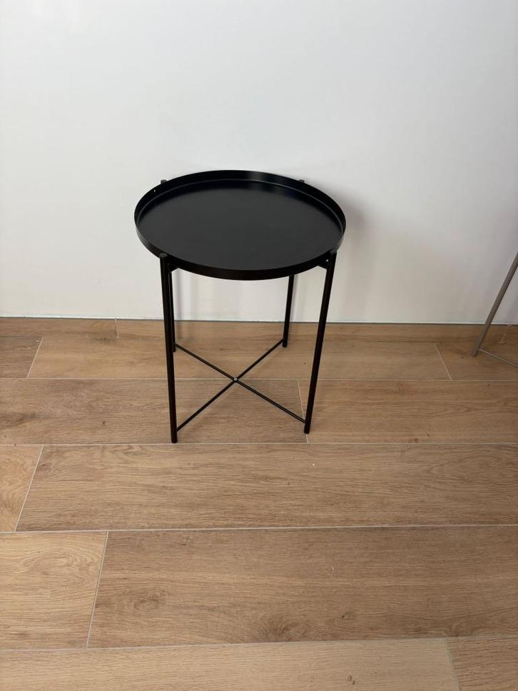 Bijzettafel - Rond - Zwart - Zo goed als nieuw, Huis en Inrichting, Tafels | Bijzettafels, Zo goed als nieuw, Rond, 45 tot 60 cm